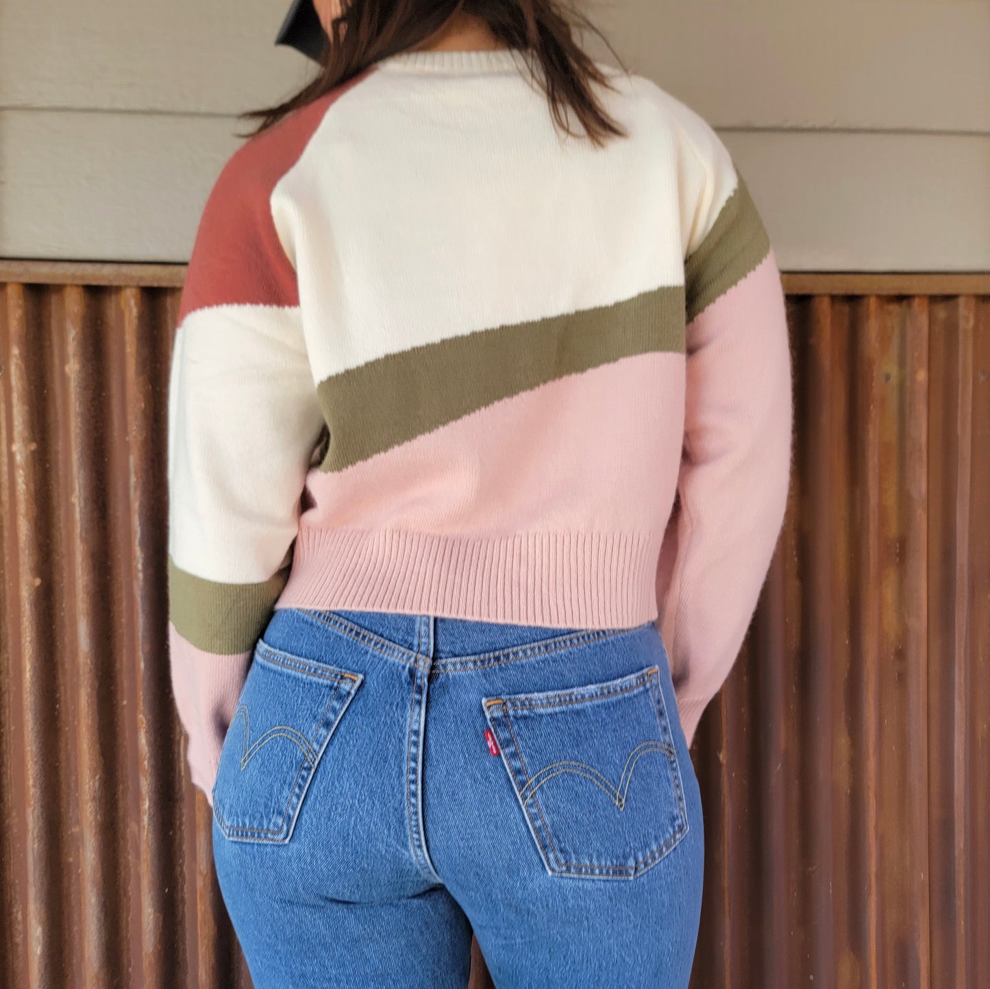 COLOR BLOCK SWEATER